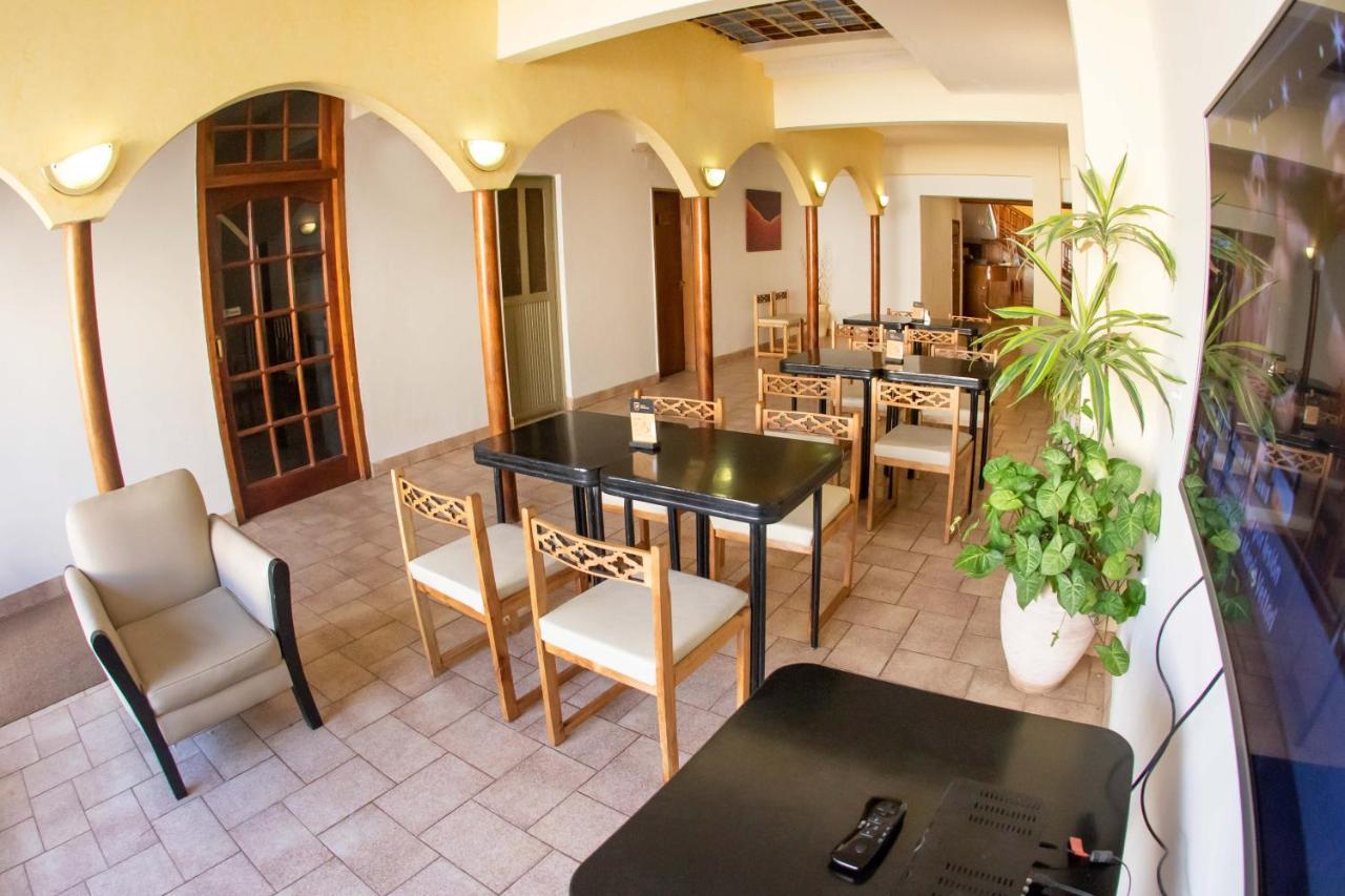 Hotel Provincia Trelew Kültér fotó